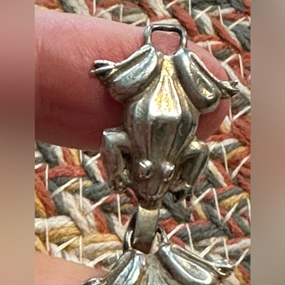 Vintage 1970s Sterling Frog Bracelet - Picture 3 of 10